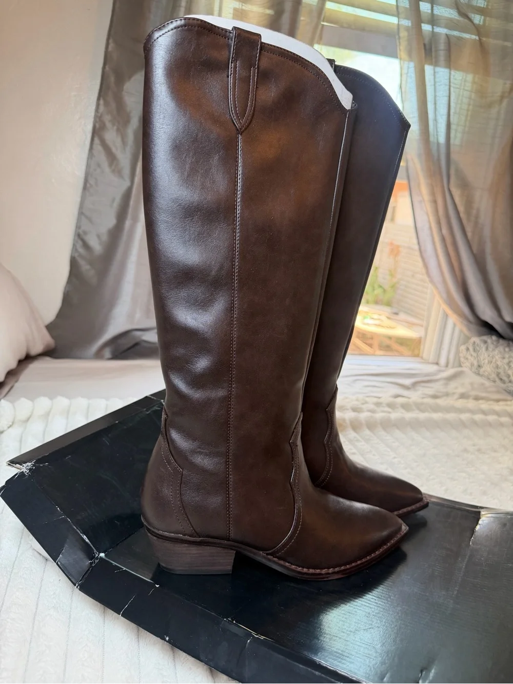 NWB DV Dolce Vita Kit Knee High Western Boots Dark Brown Women’s Size 7